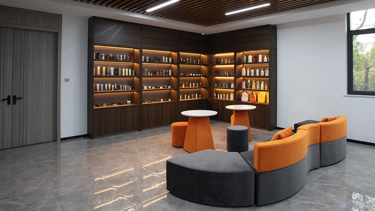 TRPACK samples show room