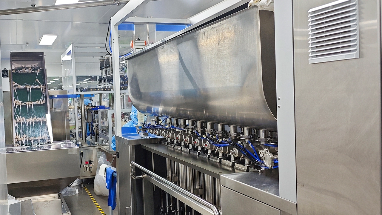 High-Viscosity Filling Machine, Automatic Cap Threading Machine, Automatic Capping Machine Project Site (3)