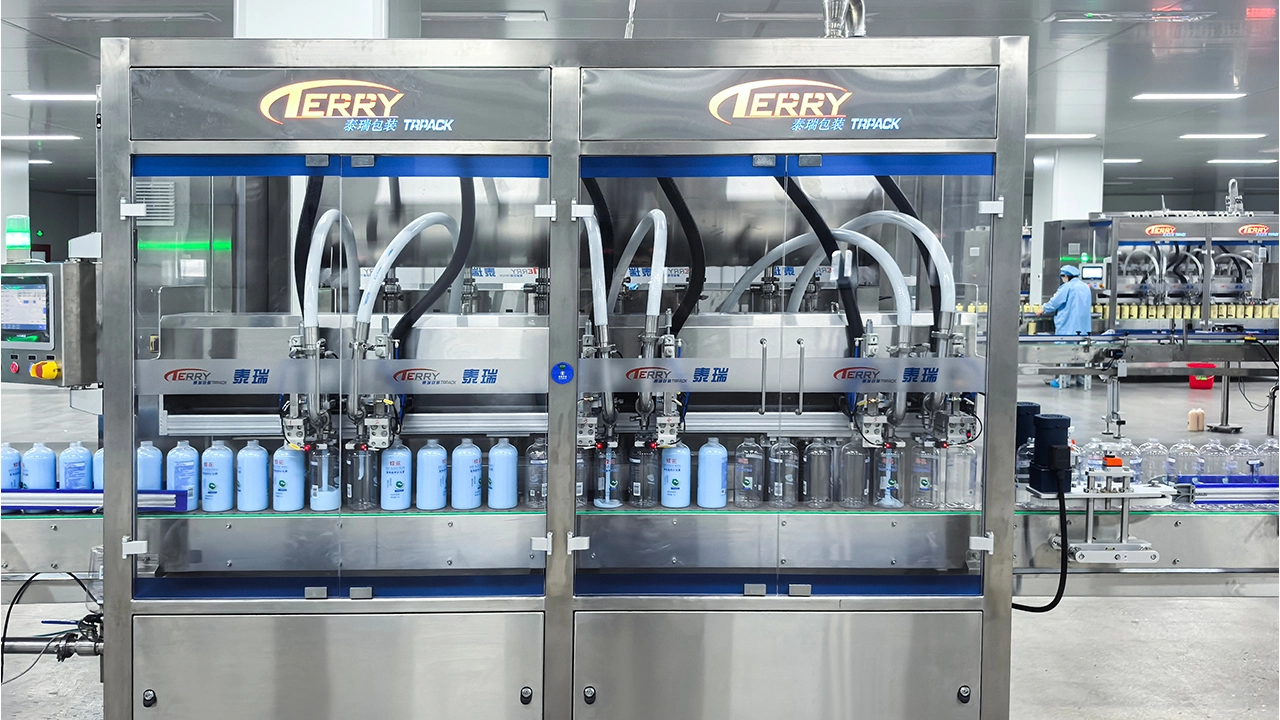 Six-Head Gear Pump Filling Machine, Ten-Head Continuous Cap-Securing Machine, Case Packer, Sealing Machine, Box Labeling Machine, Robot Palletizing Machine Project Site (4)