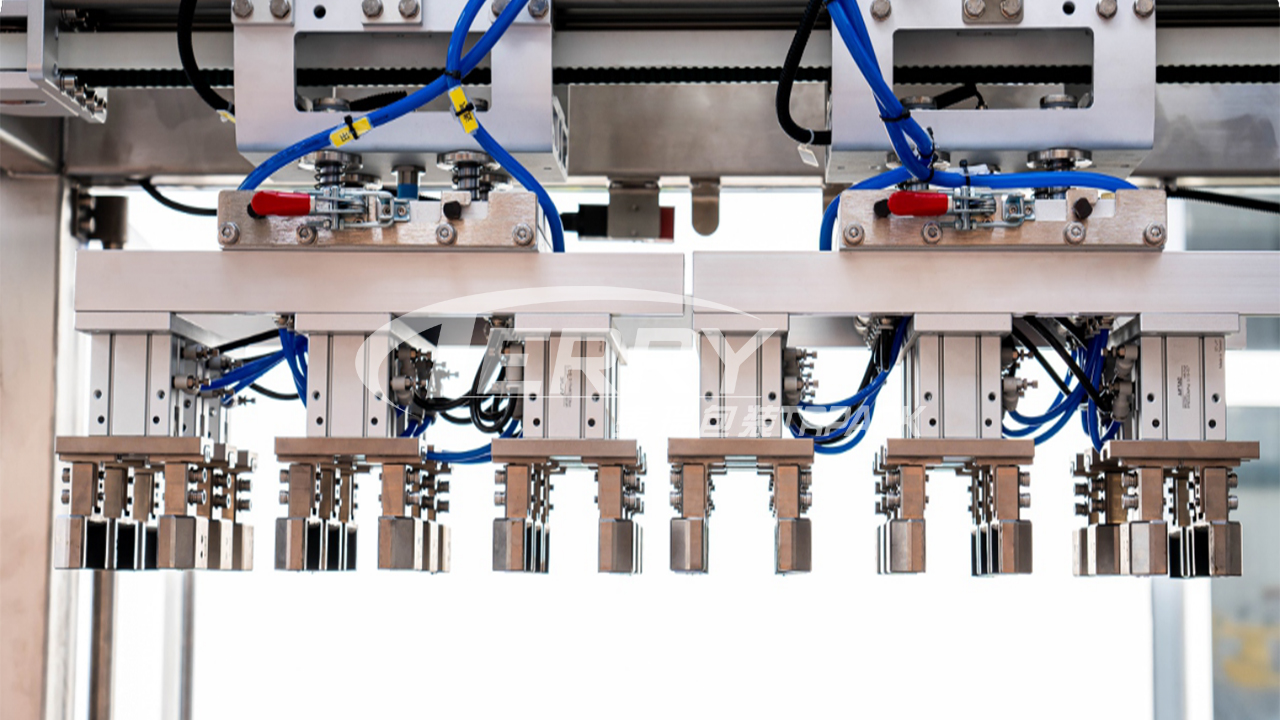 TRPACK case packer easy to adjust specification